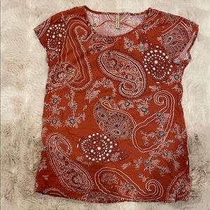 Rust Paisley Print Short Sleeve Top